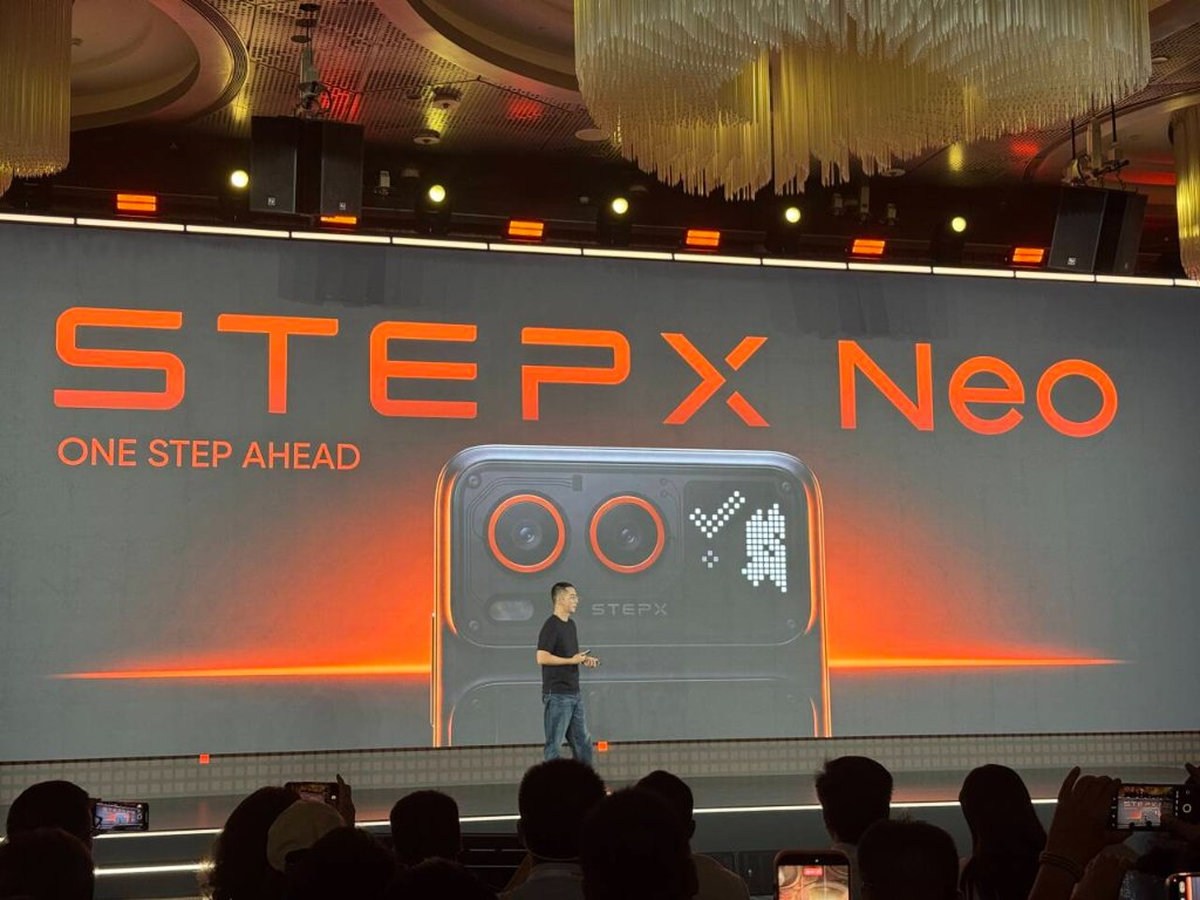 StepFun Teases StepX Neo, Claims It Will Be the First AI Agentic Smartphone